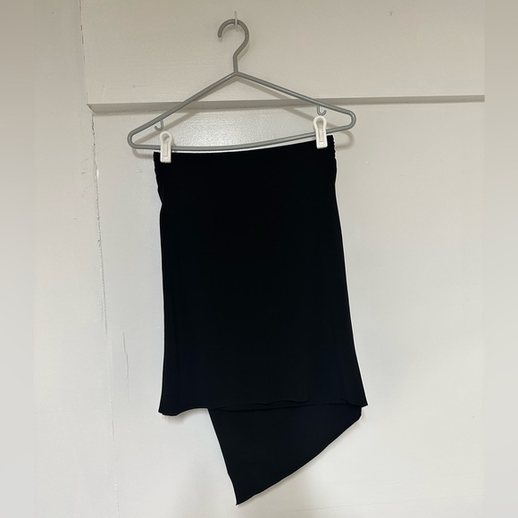 Le Chateau Asymmetrical Skirt - Picture 2 of 4